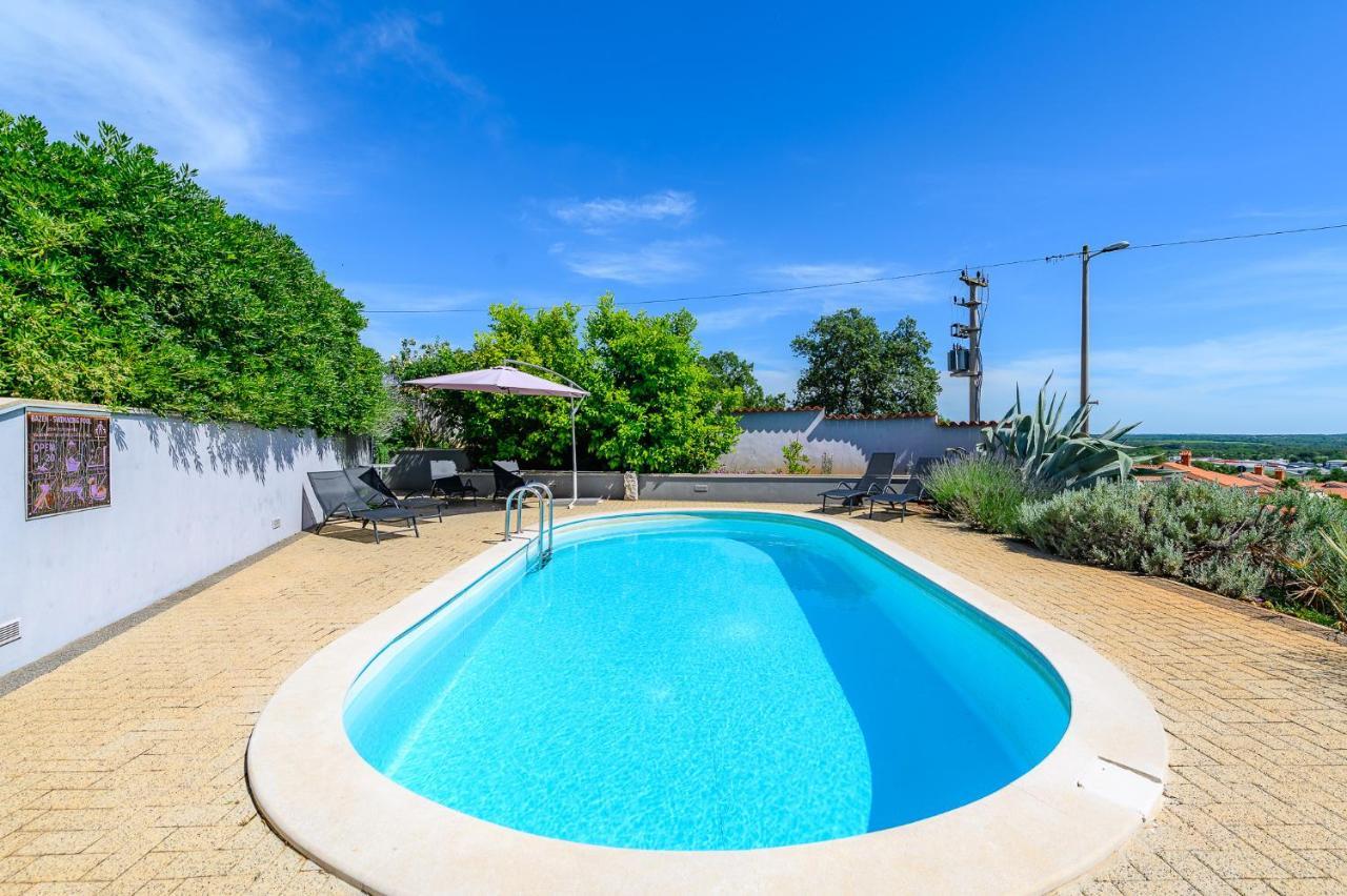 Villa Elisa Kaštelir Kültér fotó